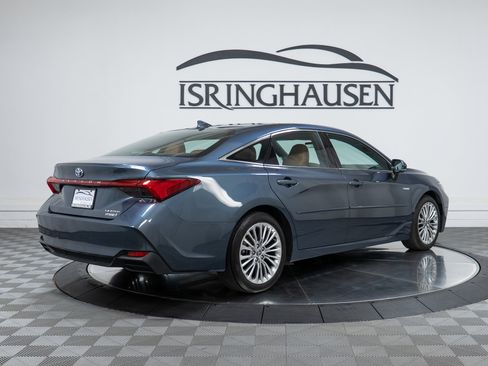 Used 2021 Toyota Avalon Limited w/ Protection Package (TMS) FWD image 5