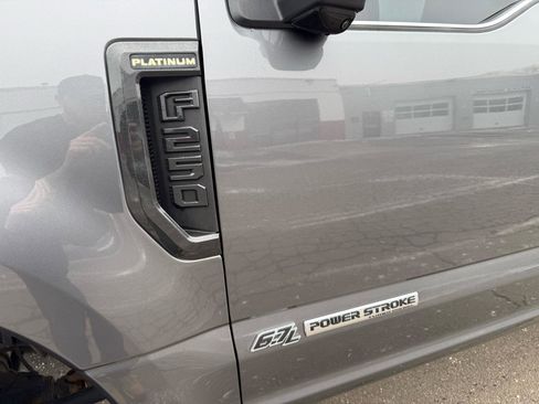 Used 2022 Ford F250 Platinum image 6