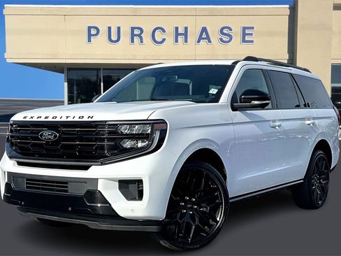New 2026 Ford Expedition Platinum w/ Stealth Performance Package image 2