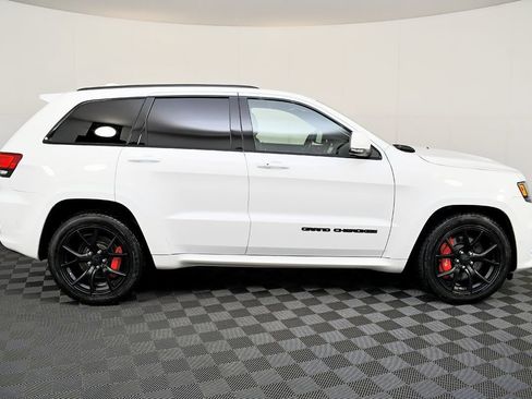 Used 2019 Jeep Grand Cherokee SRT image 8