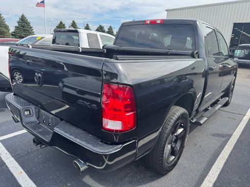 Used 2017 RAM 1500 Express w/ Black Ram 1500 Express Group AWD/4WD image 4