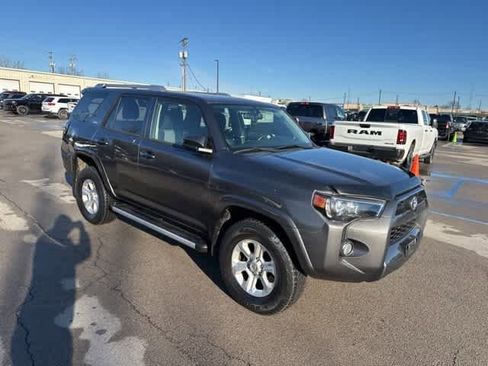 Used 2016 Toyota 4Runner SR5 image 23