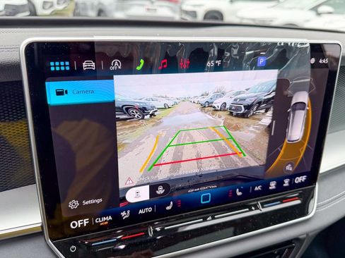 New 2026 Volkswagen Tiguan SE image 19