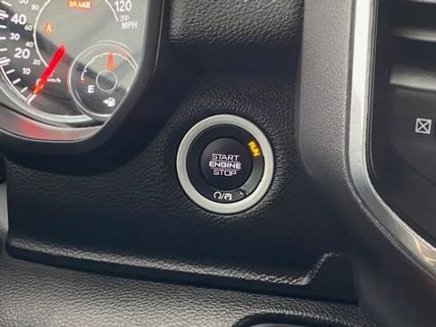 Used 2023 RAM 1500 Laramie image 44