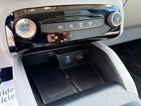 Used 2023 Ford Escape Active w/ Tech Pack #2 AWD/4WD image 19