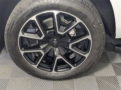 Certified 2024 Chevrolet Tahoe RST w/ Luxury Package image 8