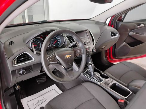 Used 2017 Chevrolet Cruze LT w/ Convenience Package FWD image 40