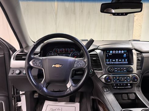 Used 2019 Chevrolet Tahoe LT w/ LT Signature Package AWD/4WD image 25