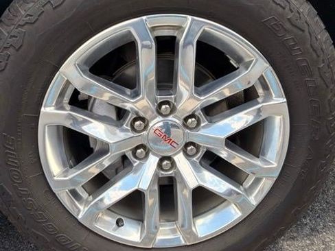 Used 2020 GMC Sierra 1500 SLT w/ SLT Premium Plus Package AWD/4WD image 8