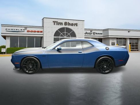 Used 2022 Dodge Challenger R/T Scat Pack w/ T/A Package RWD image 2