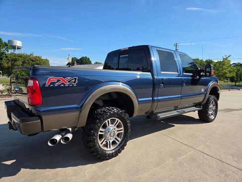 Used 2015 Ford F250 King Ranch w/ FX4 Off-Road Package AWD/4WD image 4