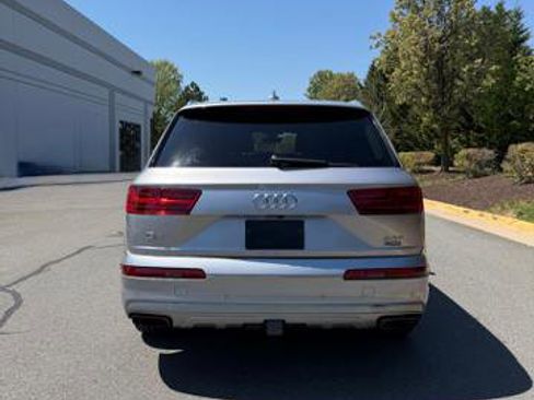 Used 2017 Audi Q7 3.0T Prestige image 5
