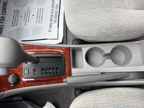 Used 2004 Toyota Corolla CE image 20