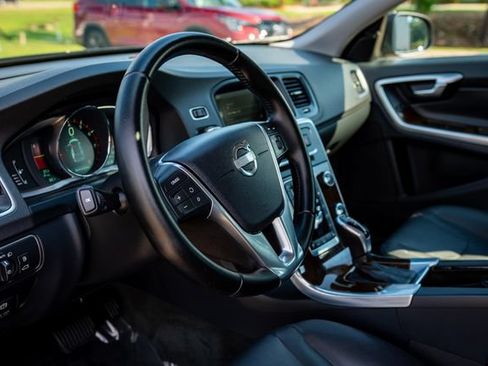 Used 2015 Volvo V60 T5 Premier Plus FWD image 31