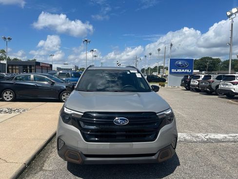 Used 2025 Subaru Forester Sport AWD/4WD image 8