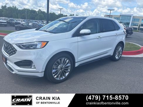 Used 2021 Ford Edge Titanium w/ Equipment Group 301A AWD/4WD image 3