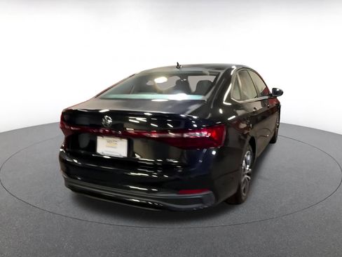 Used 2025 Volkswagen Jetta SE image 15