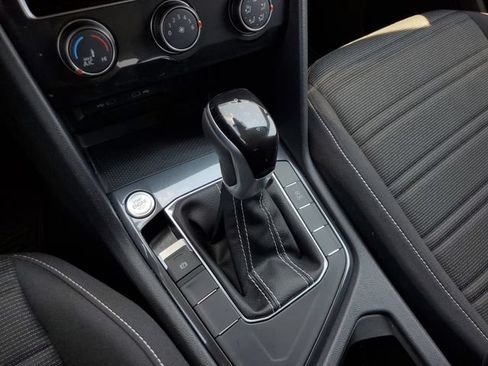 Certified 2024 Volkswagen Tiguan S FWD image 34