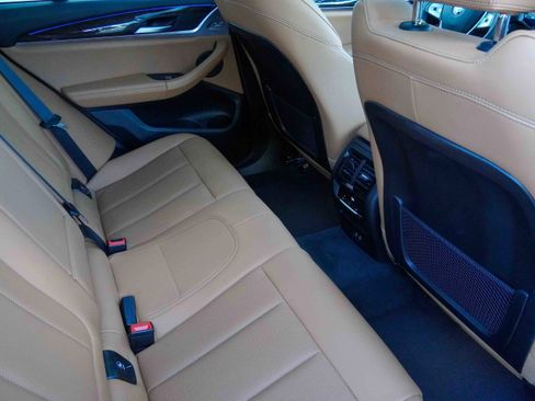 Certified 2025 BMW X4 xDrive30i image 34