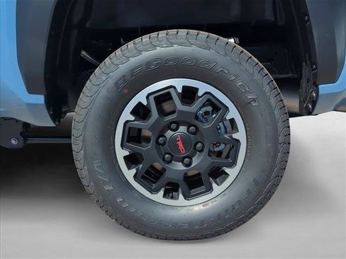 New 2026 Toyota Tacoma TRD Off-Road AWD/4WD image 9