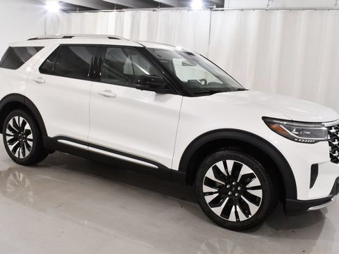 New 2026 Ford Explorer Platinum w/ LUX Leather Package AWD/4WD image 5