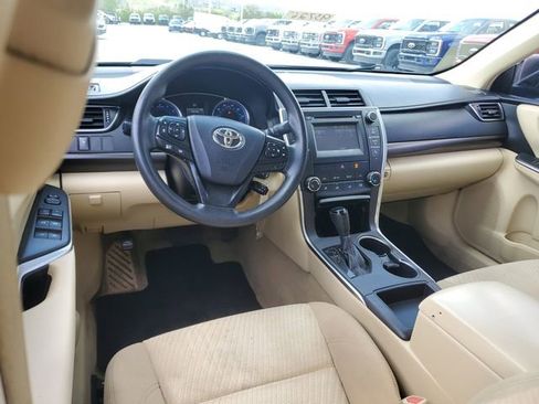 Used 2016 Toyota Camry LE FWD image 11