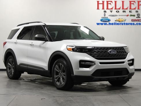 Used 2021 Ford Explorer XLT w/ Equipment Group 202A image 1