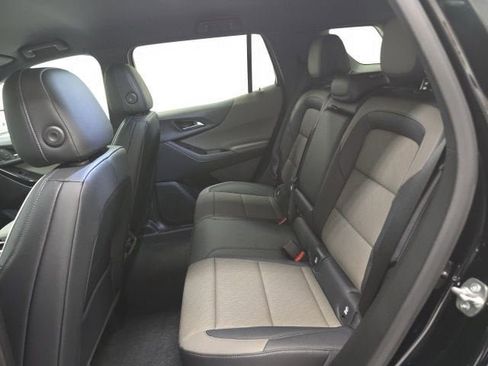 New 2026 Chevrolet Equinox LT w/ Convenience Package II AWD/4WD image 22