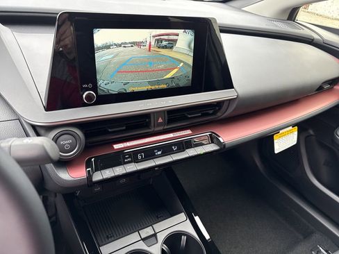 New 2026 Toyota Prius Plug-In Hybrid FWD image 21