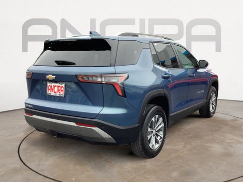 Used 2025 Chevrolet Equinox LT w/ Convenience Package II FWD image 14