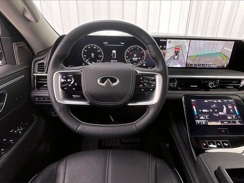 Certified 2025 INFINITI QX80 Sensory image 5