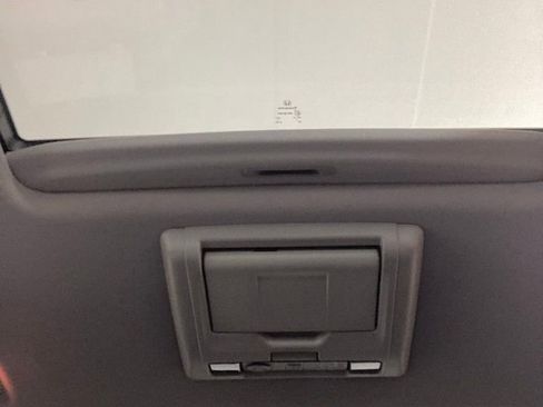 Used 2018 Honda Pilot Elite image 17