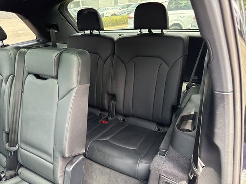 Used 2025 Audi Q7 3.0T Prestige w/ Prestige Package image 24