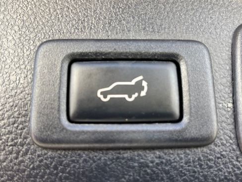 Used 2014 Subaru Forester 2.5i Touring image 25