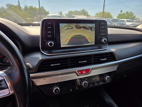 Used 2020 Kia Telluride LX FWD image 10