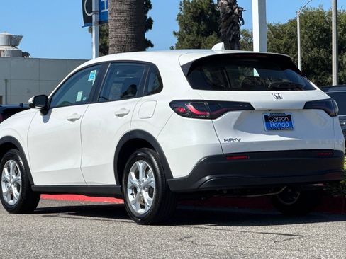 Certified 2025 Honda HR-V LX image 3