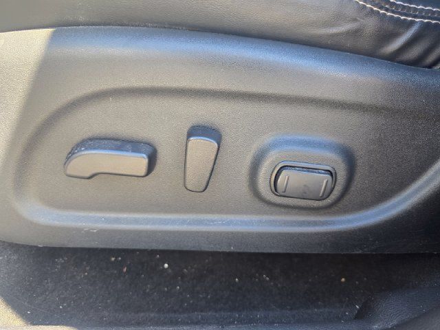 Used 2023 Nissan Murano SV FWD image 17