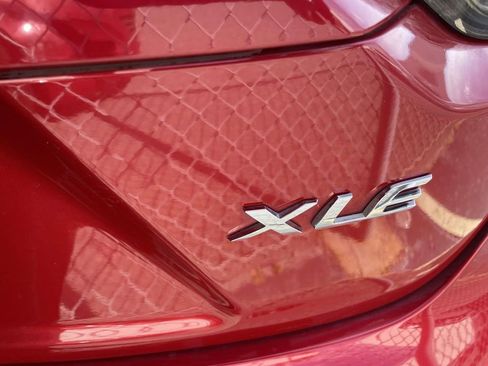 Used 2021 Toyota Corolla XLE image 27