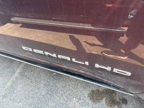 Used 2024 GMC Sierra 2500 Denali w/ Technology Package AWD/4WD image 10
