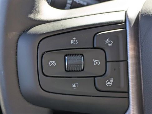 Used 2024 GMC Yukon SLT w/ SLT Luxury Package image 29