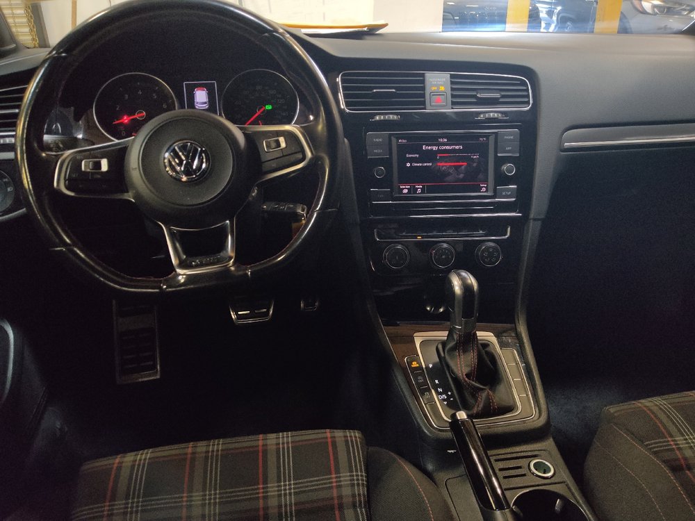Used 2018 Volkswagen GTI S FWD image 22