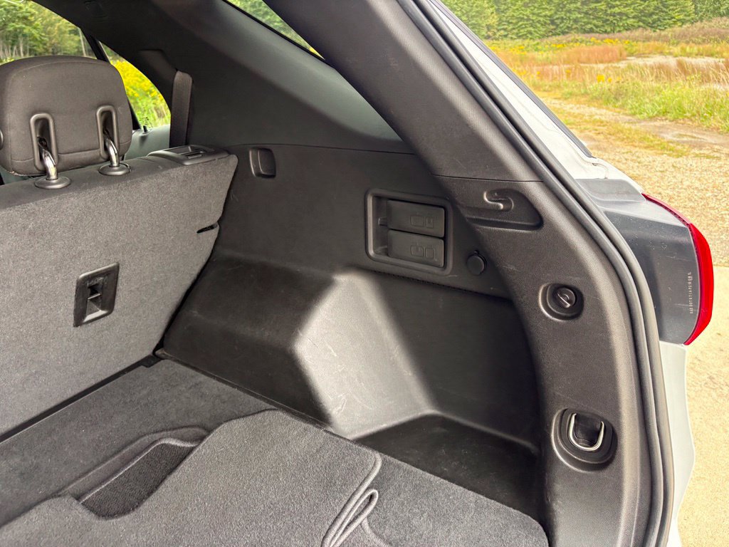 Used 2020 Chevrolet Equinox LT FWD image 46