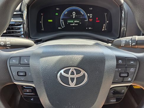 Certified 2025 Toyota Camry LE image 17