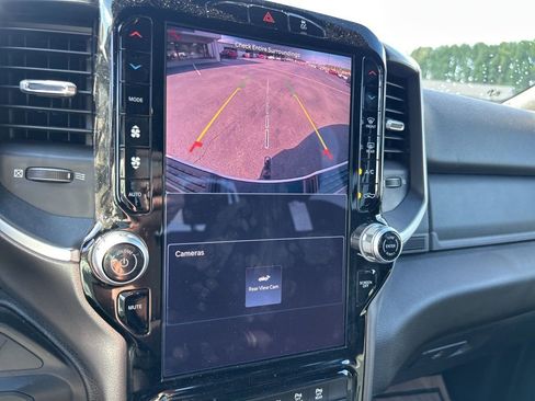 Used 2025 RAM 2500 Big Horn image 31