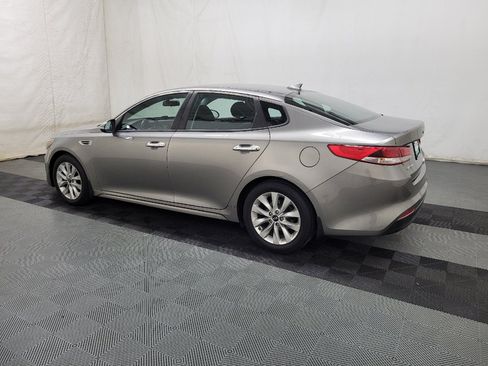 Used 2018 Kia Optima LX FWD image 3