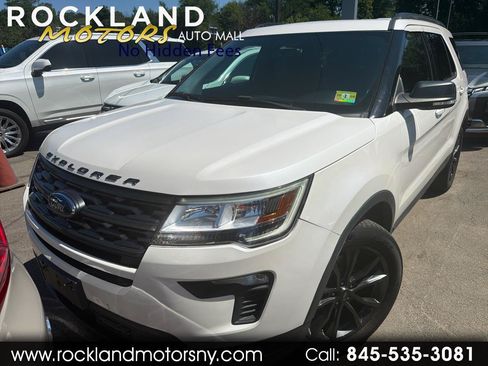 Used 2018 Ford Explorer XLT w/ Equipment Group 202A AWD/4WD image 1