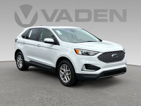 Used 2023 Ford Edge SEL image 1