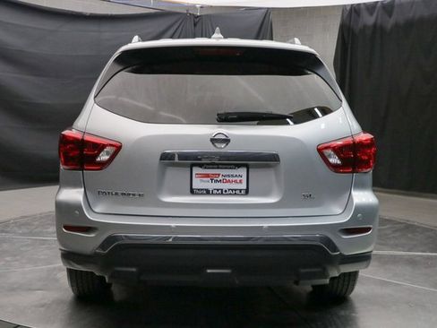 Used 2020 Nissan Pathfinder SL image 5