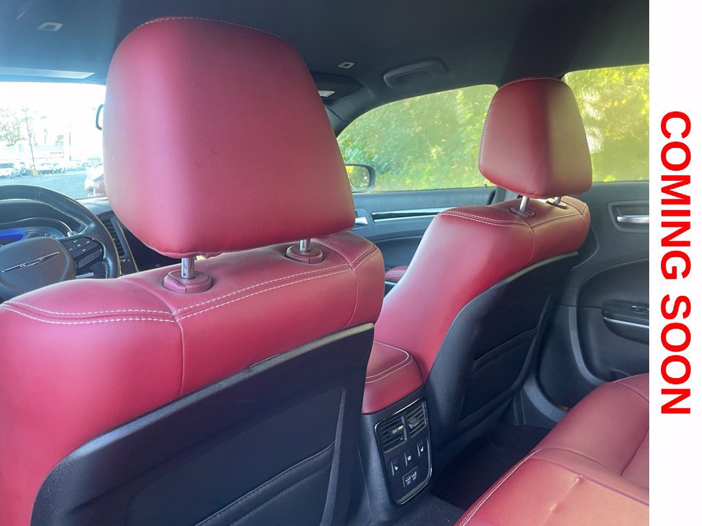 Used 2021 Chrysler 300 S w/ S Model Appearance Package RWD image 11
