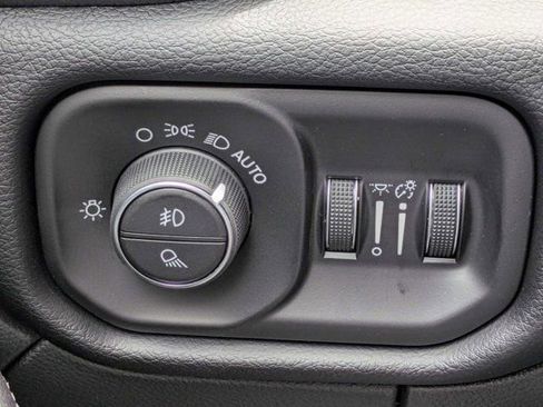New 2026 RAM 3500 Laramie AWD/4WD image 24